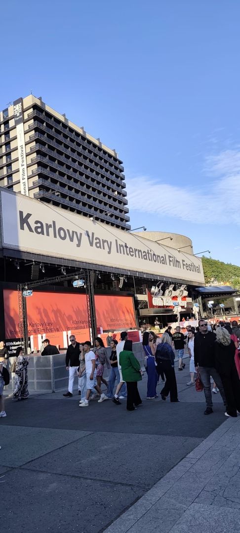 Film Festival: 10 minutes by car / 15 minutes by bus