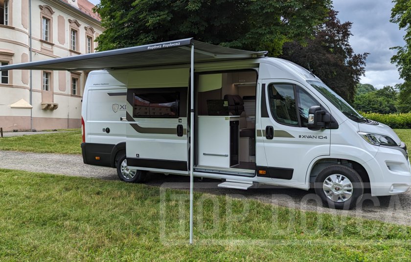 Obytná dodávka vestavba Fiat Ducato XGO XVAN 104 model 2024 . Exteriér. Půjčovna a prodej obytných vozů Ústí nad Labem a Praha.